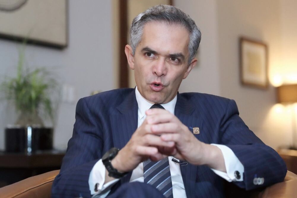 El jefe de Gobierno, Miguel Ángel Mancera, considera que se puede adecuar el Sistema de Justicia Penal, “sólo falta voluntad política”. (LUCÍA GODÍNEZ. EL UNIVERSAL)
