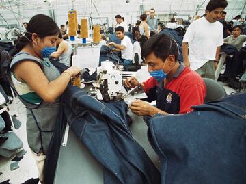 Maquiladoras en México advierten por “enormes costos” a empresas de EU por aranceles de Trump; aseguran repercutirá en su PIB