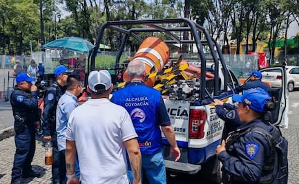 Alcaldía Coyoacán y SSC realizan operativo de reordenamiento del espacio público en Barrio San Lucas; revisan permisos de comerciantes