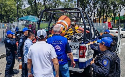 Alcaldía Coyoacán y SSC realizan operativo de reordenamiento del espacio público en Barrio San Lucas; revisan permisos de comerciantes