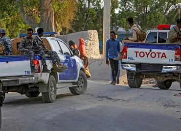 Detonan explosivos afuera de una academia de policía en Somalia; reportan 7 muertos, entre oficiales y civiles