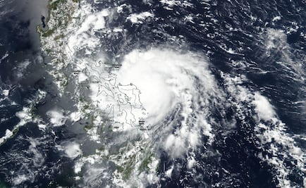 Typhoon Vongfong slams into pandemic-hit Philippines