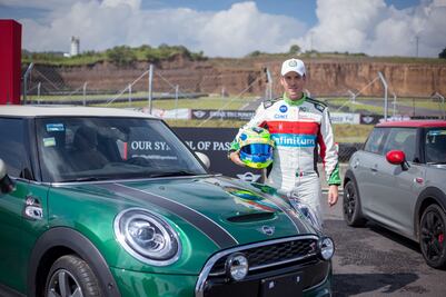 Mini Racing presenta su nueva estrategia para México 