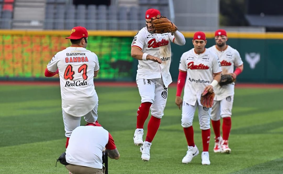 Diablos Rojos del México barren a Tigres en la Guerra Civil / Foto: Diablos Rojos