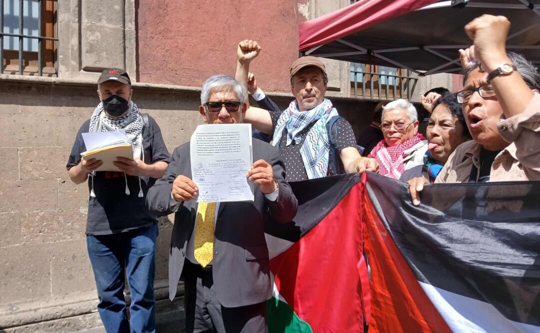 Piden organizaciones sociales a Sheinbaum romper relaciones con Israel; de no hacerlo serán cómplices del genocidio, acusan Foto: Sharon Mercado / EL UNIVERSAL