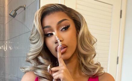 Cardi B responde comiendo a quienes dicen que "está gorda"