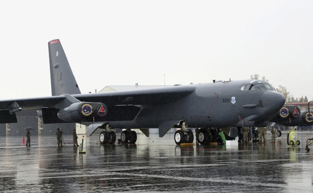 Un bombardero estadounidense B-52 en una base aérea en Cheongju, Surcorea, el 19 de octubre de 2023. Foto entregada por el Ministerio de Defensa de Surcorea por medio de la agencia de noticias Yonhap. Foto: AP