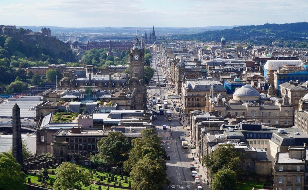 Edimburgo es la ciudad de Harry Potter.  (Fotos: Cortesía de Pixabay y Archivo El Universal)