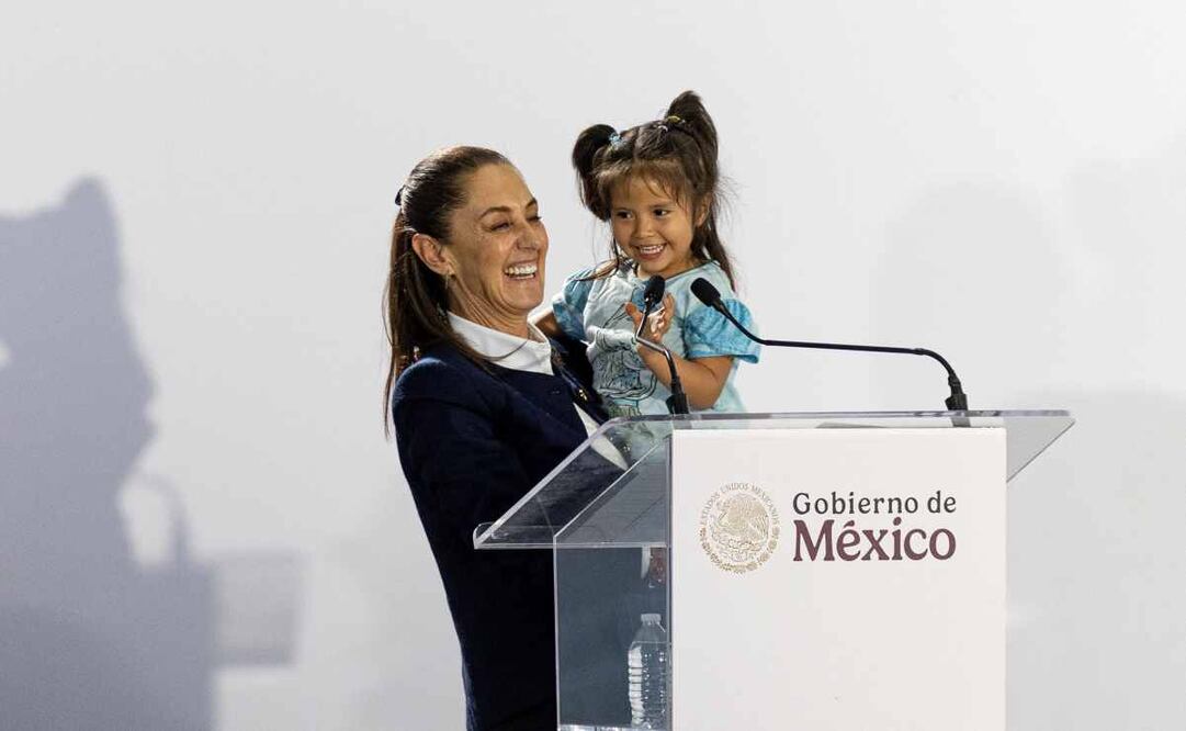 La presidenta Claudia Sheinbaum Pardo encabezó la entrega del programa Pensión Mujeres del Bienestar, en Villa de Zaragoza, San Luis Potosí. Foto Hugo Salvador/EL UNIVERSAL