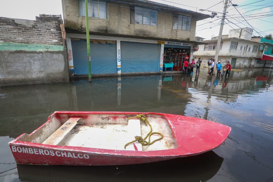 Inundaciones, afectaciones y trabajos a consecuencia de las recientes fuertes lluvias en Chalco. Foto: de Luis Camacho. El Universal