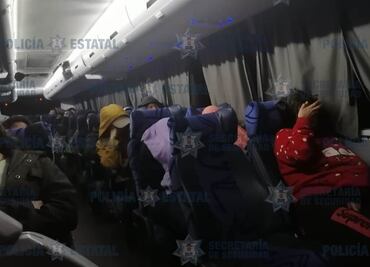 Rescatan a 248 migrantes de una bodega sin energía eléctrica en Jilotepec