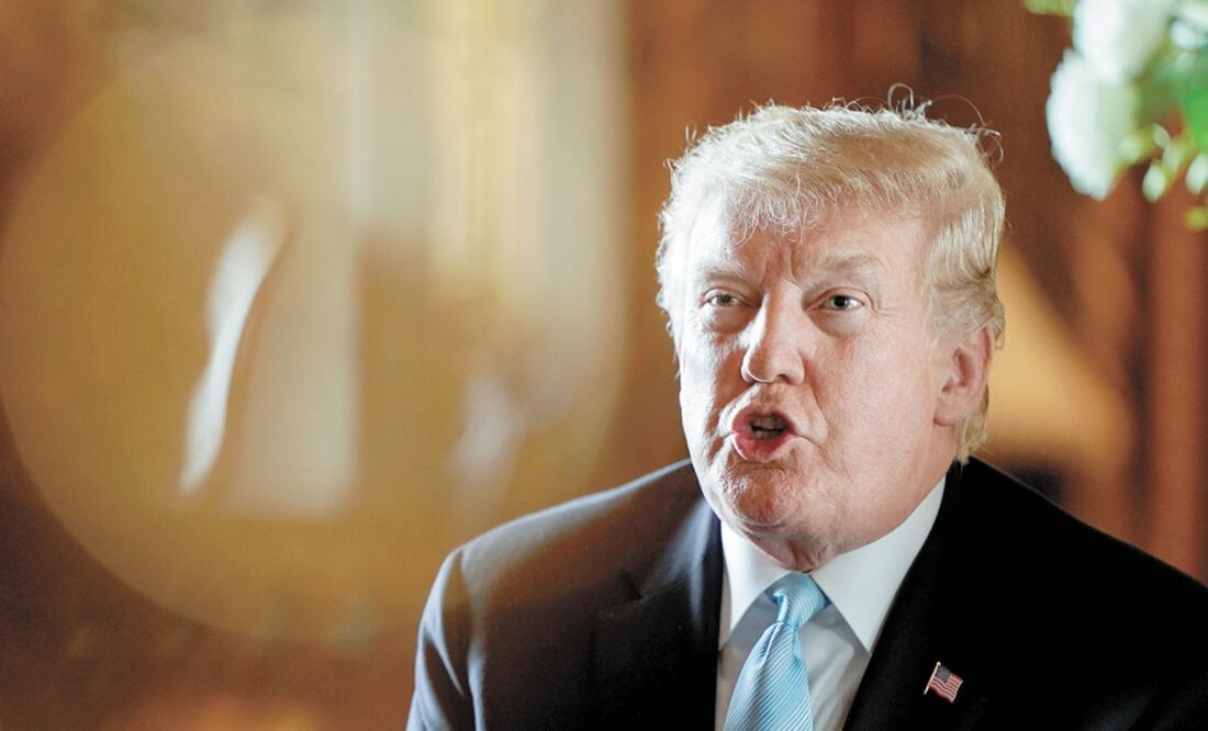 Mexican exporters said this week they were looking into sending their goods to the United States by air freight to avoid a five-mile-long line of trucks at the border - Photo: Joshua Roberts