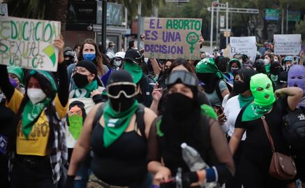 Reportan 33 lesionados en marcha feminista por el aborto en CDMX