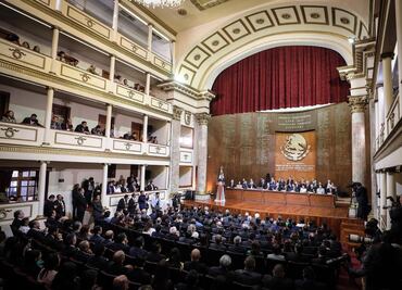 López Obrador encabeza en Querétaro la ceremonia del aniversario de la Constitución