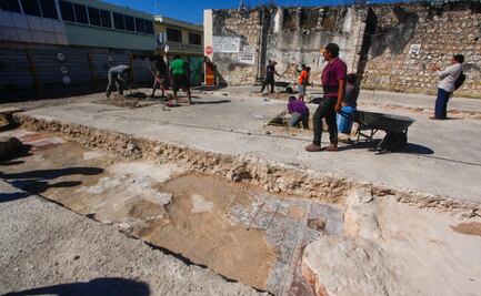 Hallan vestigios de capilla del siglo XIX en estacionamiento de Mérida