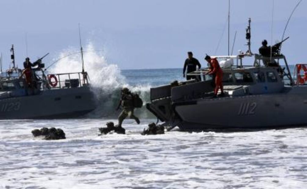 México y EU coordinan ejercicios con vehículos anfibios