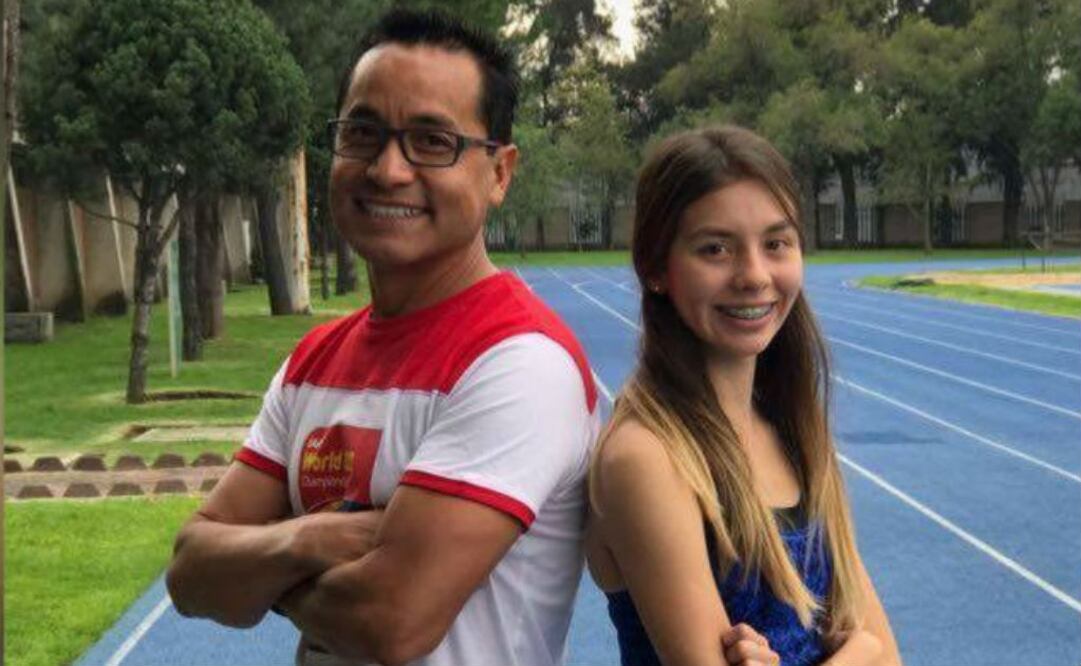 La atleta naval, Alegna Aryday González Muñoz, marchista de la especialidad de 10 kilómetros y su entrenador Ignacio Zamudio Cruz. FOTOS: ESPECIALES