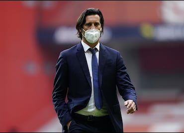 Con la voz entrecortada, Solari salió de Portland "dolido"