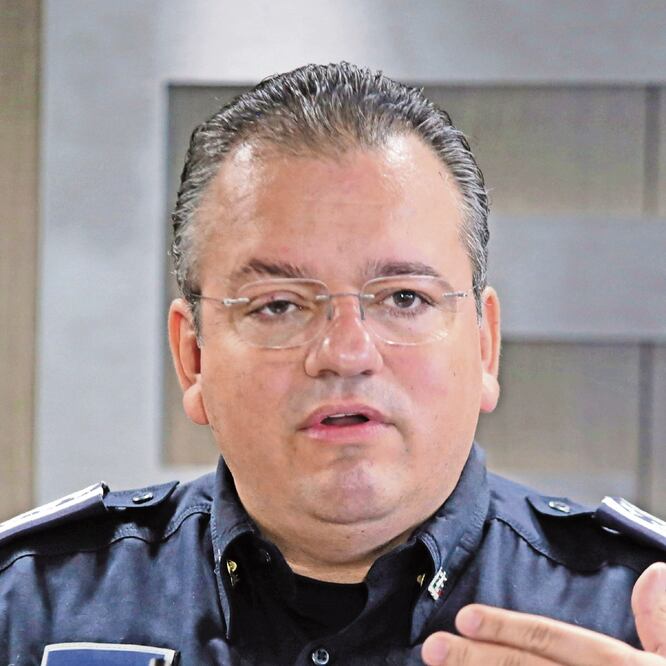 Presencia de Capella incomoda a fans de "El Buki"