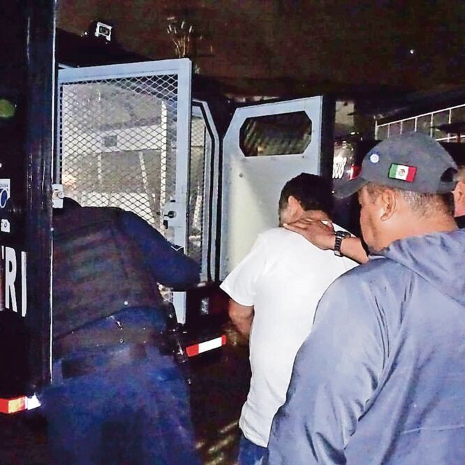 El operativo se realizó anoche con fuertes medidas de seguridad y con el apoyo de elementos de Custodia Penitenciaria y Policía Estatal. Foto: ESPECIAL