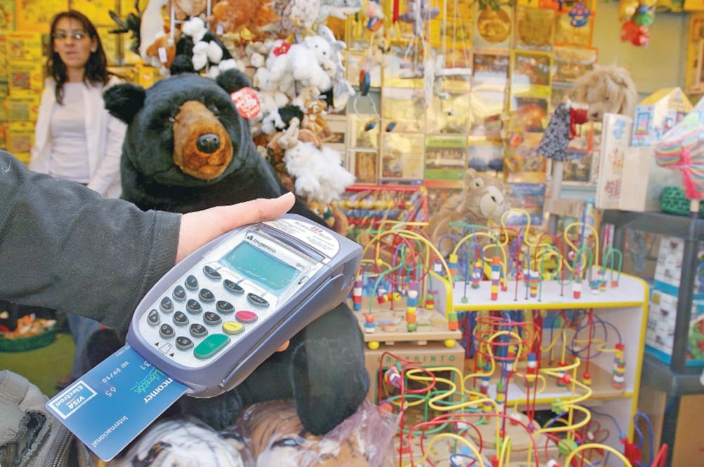 BBVA Bancomer, CitiBanamex, Santander, Banorte, Inbursa, HSBC y Scotiabank son los que más participan en este sector. (ARCHIVO EL UNIVERSAL)