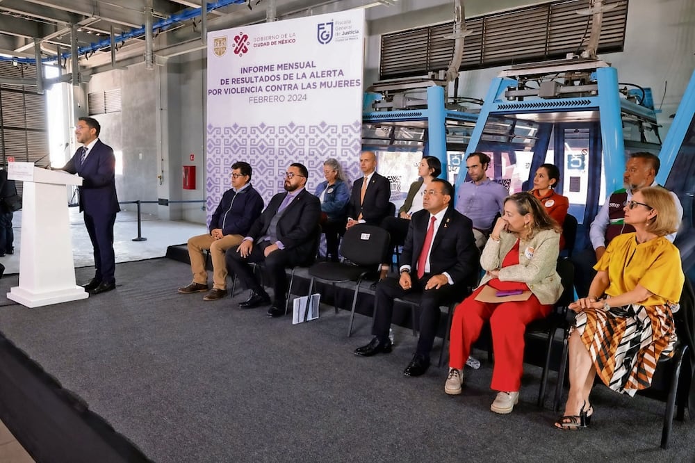El jefe de Gobierno destacó que los delitos cometidos en zonas donde se han creado senderos seguros han disminuido en 27%, con respecto de 2020. Foto: Especial
