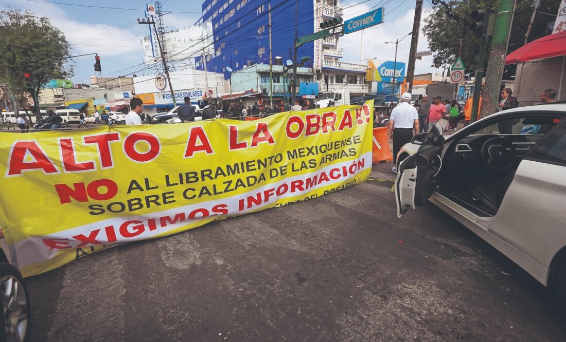 Los vecinos que se oponen a la obra vial denunciaron que contempla el derribo de más de 500 árboles además de que temen que sus excavaciones profundas dañen las estructuras de cientos de casas que quedan a su paso. FOTOS: LUIS CAMACHO. EL UNIVERSAL