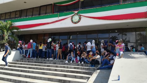 Encapuchados toman alcaldía de Tapachula; exigen pagos y rehabilitación de escuelas