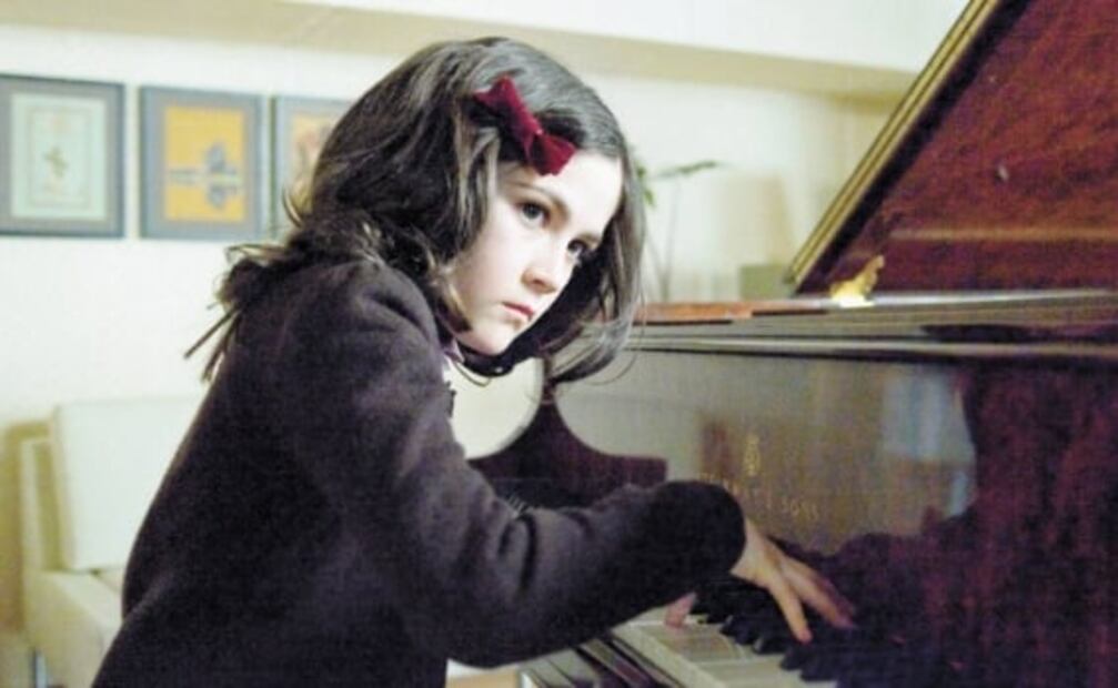 Isabelle Fuhrman, la actriz de "La Huérfana", luce completamente distinta fuera del personaje