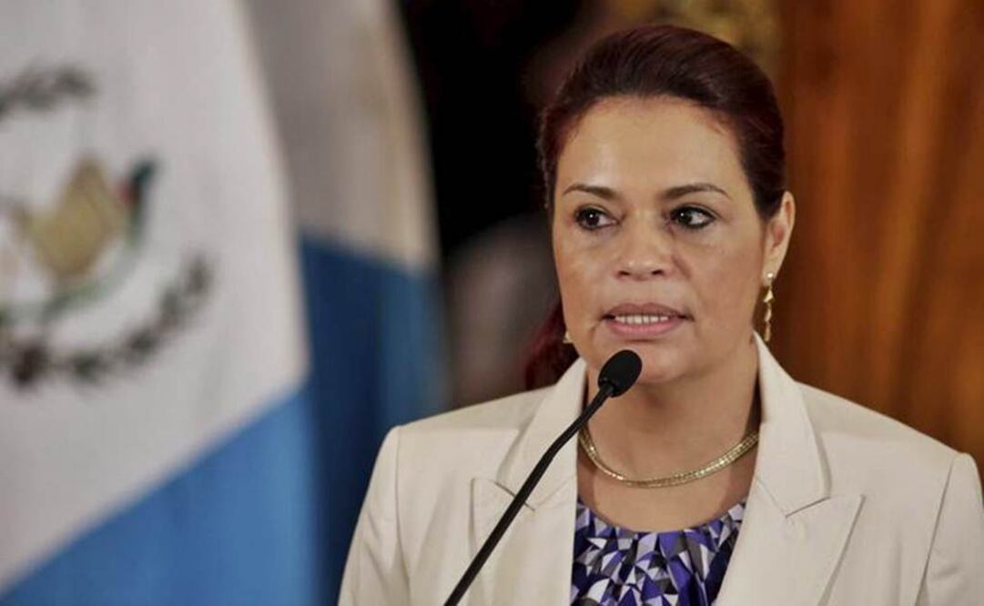 Renuncia vicepresidenta de Guatemala; la investigan por corrupción