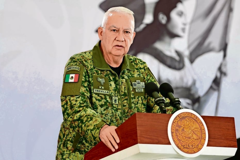El general Ricardo Trevilla explicó la dinámica operativa detrás de estos dispositivos aéreos; dijo que son drones comerciales, únicamente capturan imágenes y es lo que transmiten. Foto: Especial