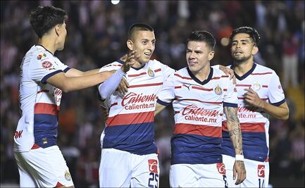 Chivas consigue la victoria ante Querétaro con demasiado sufrimiento 