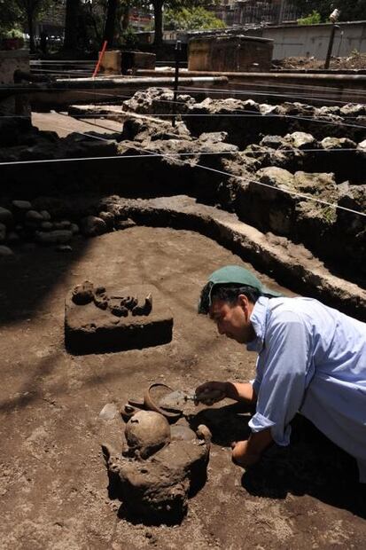 Exploran restos de aldea teotihuacana en Coyoacán