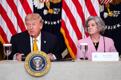 Trump critica "poco entusiasmo" de países para asegurar el estrecho de Ormuz; desconoce si líder de Irán "está vivo"