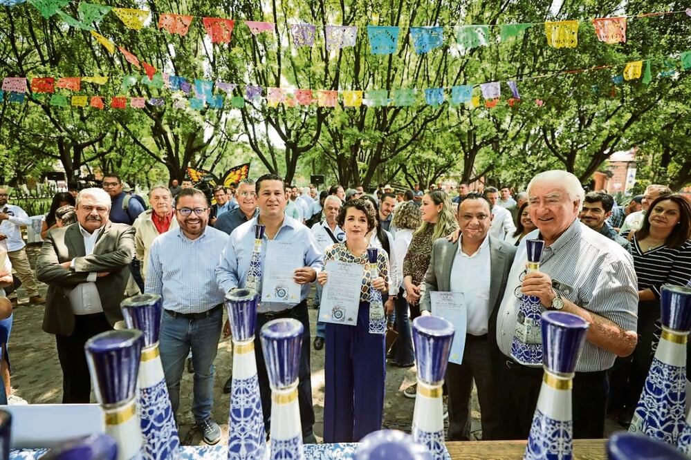 El mandatario presidió la ceremonia de presentación del tequila Corralejo, con el Certificado de Agave Responsable Ambiental (ARA).