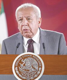 Buscan dar CURP a repatriados