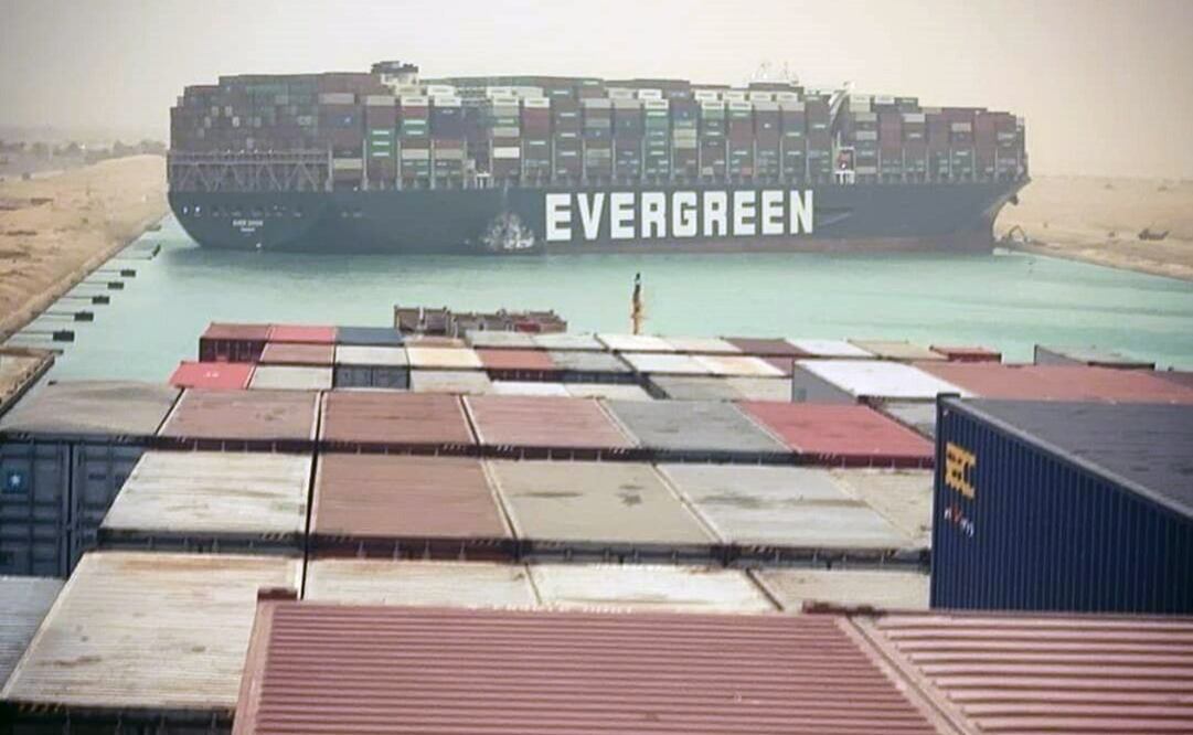 En el pasado, el tránsito por el canal se ha visto interrumpido por conflictos bélicos. Foto: EFE