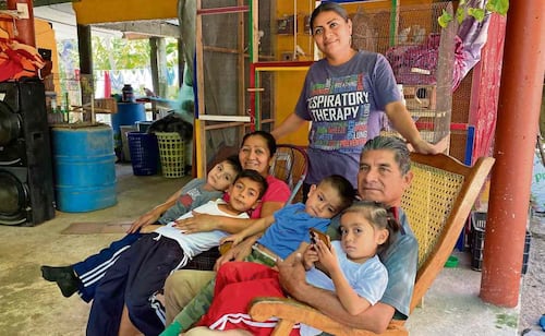 Doña Guillermina Córdoba contó que cinco de sus nietos nacieron prematuros y uno falleció al nacer. Foto: Luma López