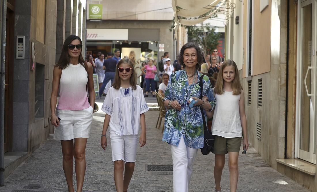 La familia real española de vacaciones por Mallorca. Foto:EFE
