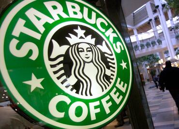 Nuevo vaso naranja de Starbucks, ¿nuevo furor?; cadena lanza otro termo Stanley y así se puede conseguir