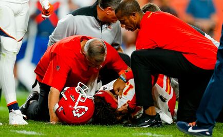 Así le acomodaron la rodilla a Patrick Mahomes