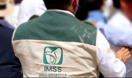 Denuncian despidos injustificados de coordinador del IMSS-Bienestar en Oaxaca