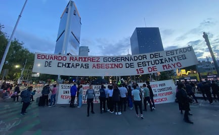 Normalistas de Chiapas mantienen plantón en Reforma e Insurgentes por segunda noche consecutiva; sin servicio, Líneas 1 y 7 del Metrobús