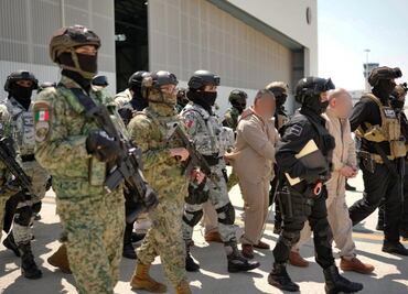 FOTOS: Así fue el traslado de los 29 capos entregados a EU; participan más de 3 mil 500 elementos