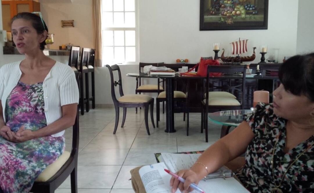 Claudia Otero y Aracely Andrade, madre y abogada de Aurora, respectivamente (Foto: Adriana Varillas)