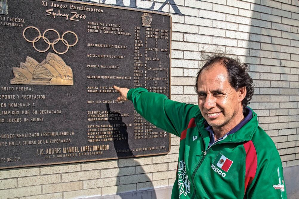 Salvador explica que cuatro meses antes de su partida a Brasil, trabajó a marchas forzadas para mejorar su técnica, potencia y la parte sicológica (ARCHIVO EL UNIVERSAL)