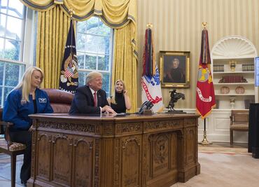 Trump quiere que un estadounidense pise Marte durante su mandato