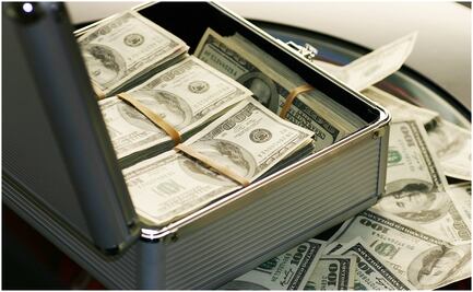 Dólar al menudeo se vende en 24.84 pesos; el petróleo se recupera