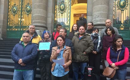 Damnificados por sismo protestan frente a la Asamblea