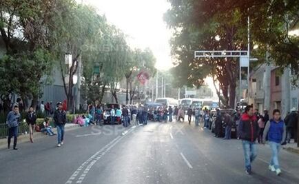 Por manifestantes, cierran circulación en Eje 7 Sur 